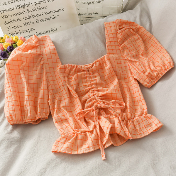 Bluză de damă modernă cu decolteu pătrat și mâneci scurte