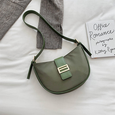 Geanta casual de dama model simplu cu catarama