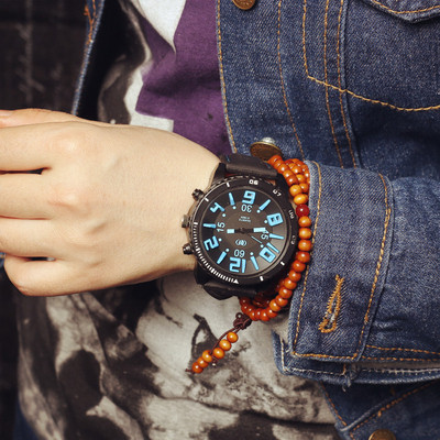 Ceas modern pentru bărbați, cu formă rotundă