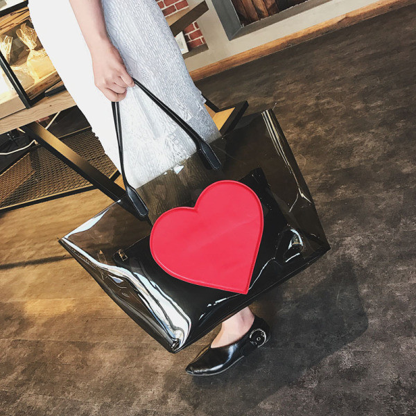 Geanta de dama moderna transparenta potrivita pentru plaja