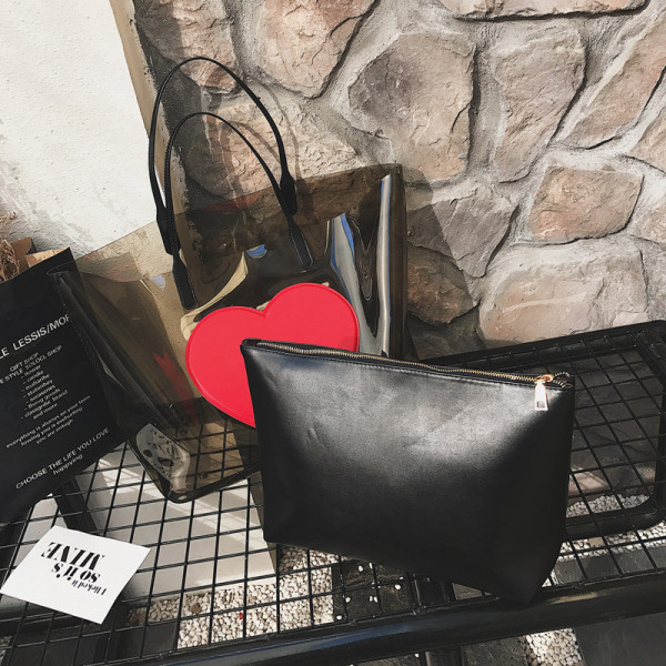 Geanta de dama moderna transparenta potrivita pentru plaja