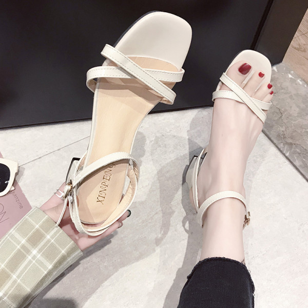 Sandale de dama cu toc patrat si bretele