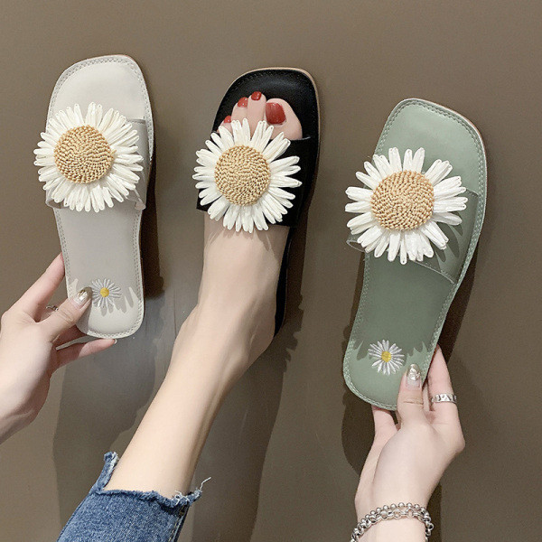 Papuci moderni de dama cu talpa plata si element 3D