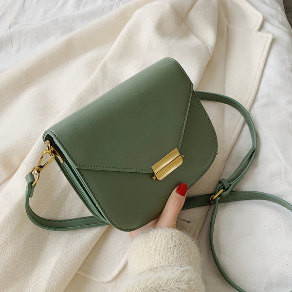 Geanta de dama de zi cu zi cu model uni cu elemente metalice