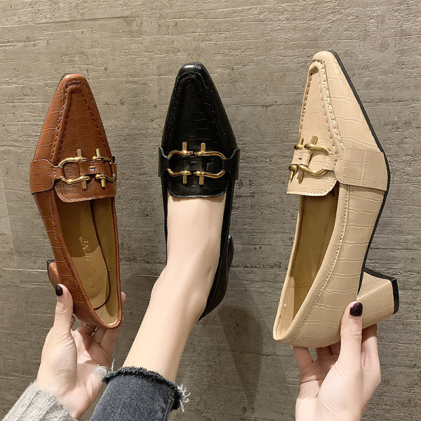 Pantofi de dama din piele ecologica model cu varf si toc patrat