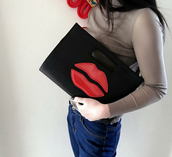 Stiilne kahe sangaga naistekott