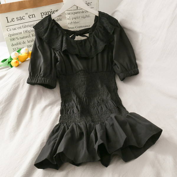 Moodne naiste lipsudega kleit - lõikega mudel