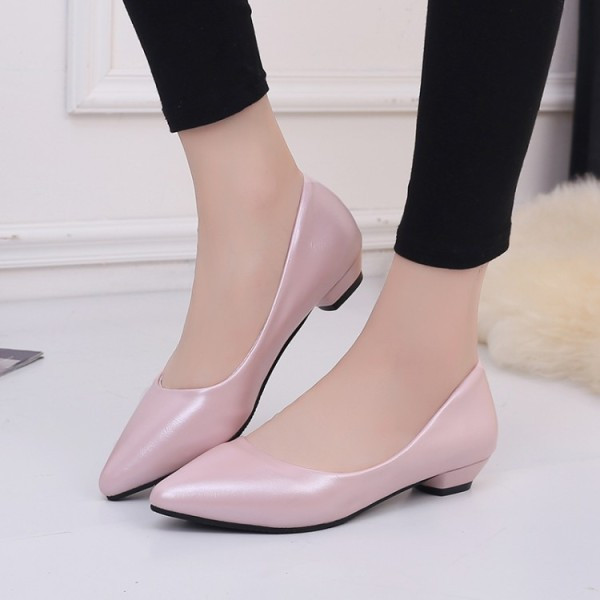 Pantofi de dama moderni model ascutit din piele ecologica