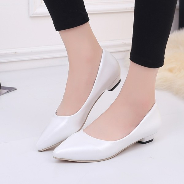 Pantofi de dama moderni model ascutit din piele ecologica