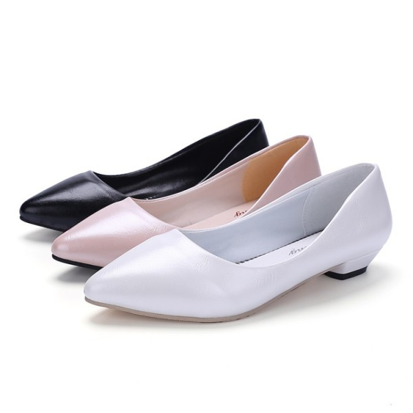 Pantofi de dama moderni model ascutit din piele ecologica