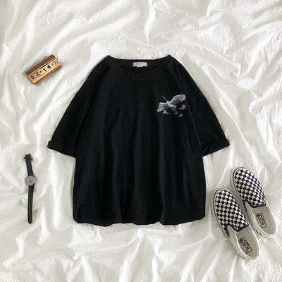 Tricou de dama din bumbac cu decolteu oval si broderie