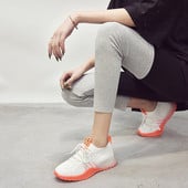 Αθλητικά και casual γυναικεία πάνινα παπούτσια με χρωματιστές σόλες