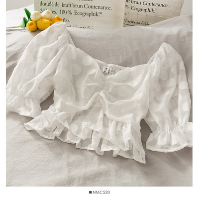 Naiste pluus spitsikaelusega ja 3/4 varrukatega