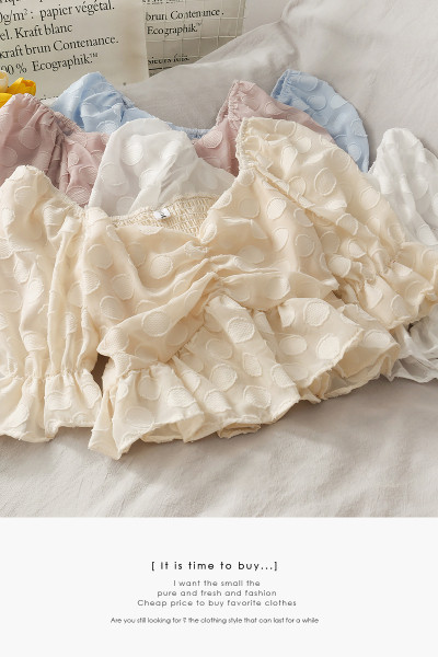 Naiste pluus spitsikaelusega ja 3/4 varrukatega