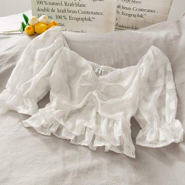 Naiste pluus spitsikaelusega ja 3/4 varrukatega