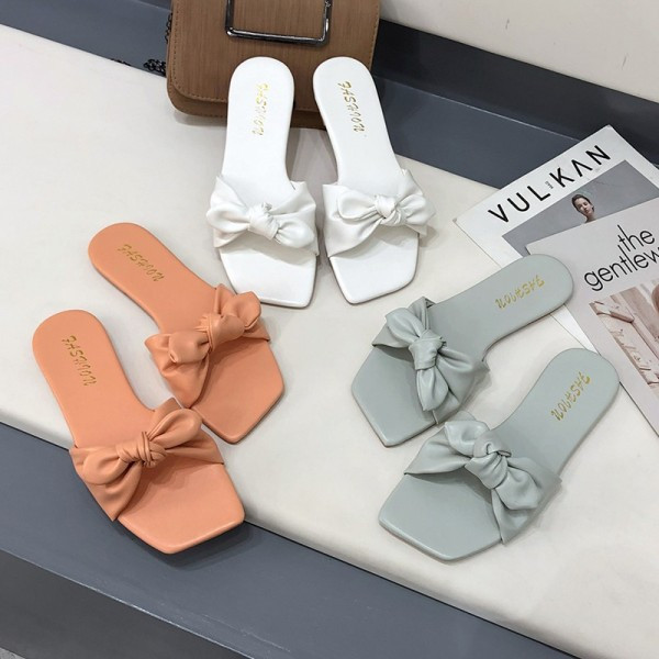 Papuci de dama din piele cu talpa plata si panglica