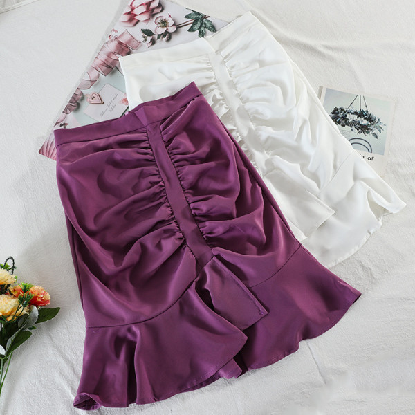 Praegune kõrge vöökohaga naiste seelikulõikeline mudel