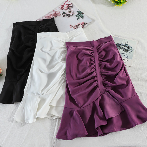 Praegune kõrge vöökohaga naiste seelikulõikeline mudel