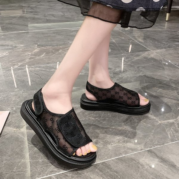 Sandale de dama actuale cu talpa plate si petice velcro