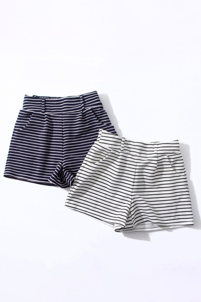 Sieviešu svītraini šorti