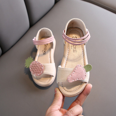 Sandale pentru copii actuale cu element 3D pentru fete