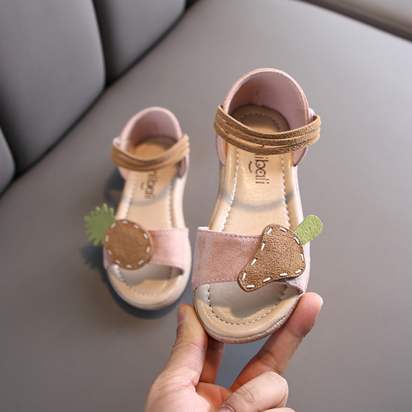 Sandale pentru copii actuale cu element 3D pentru fete