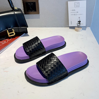 Naiste vabaaja sussid värvilise tallaga