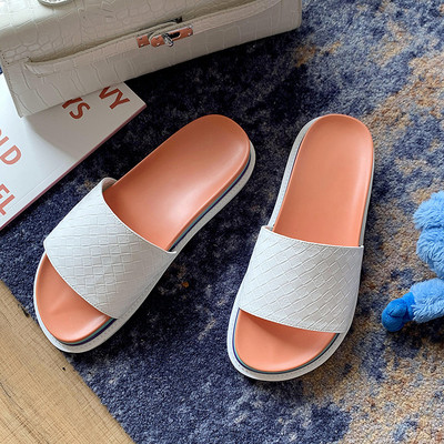 Naiste vabaaja sussid värvilise tallaga