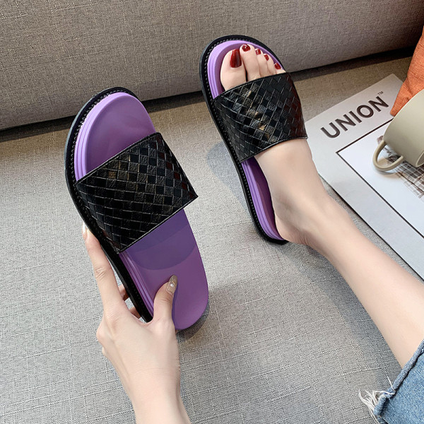 Naiste vabaaja sussid värvilise tallaga