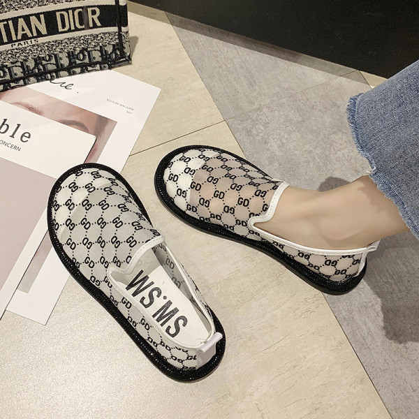 Moodsad lameda tallaga naiste kevad-sügiskingad