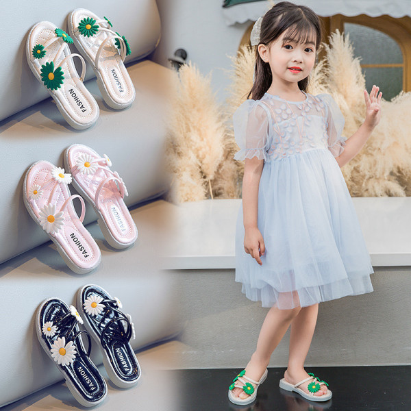 Papuci moderni pentru copii cu elemente florale 3D