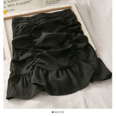 Pieguloši sieviešu svārki ar lokām un augstu vidukli