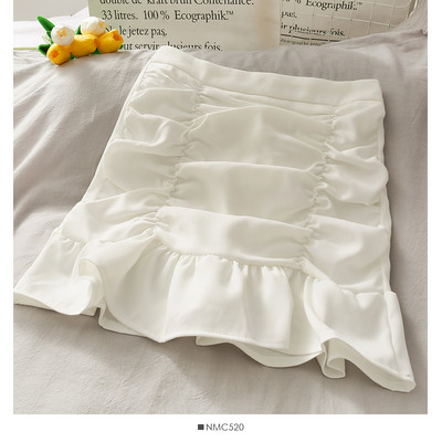 Pieguloši sieviešu svārki ar lokām un augstu vidukli