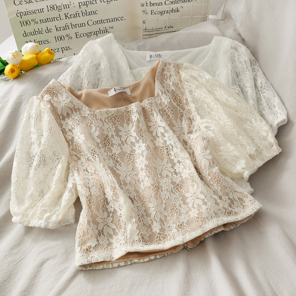 Női csipkeblúz négyzet alakú nyakkivágással