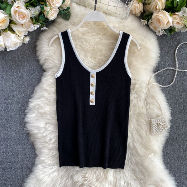 Maieu casual de damă, cu bretele largi și nasturi aurii