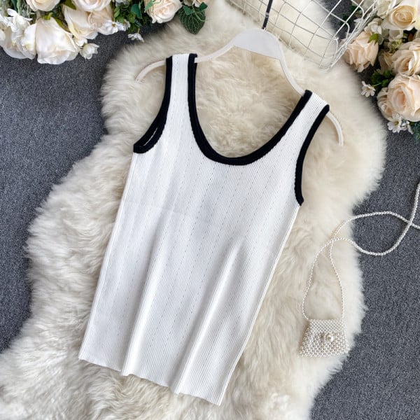 Maieu casual de damă, cu bretele largi și nasturi aurii