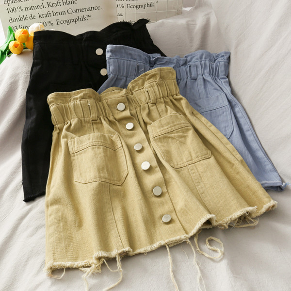 Naiste lühike seelik kõrge vöökoha ja nööpidega