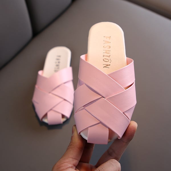 Model nou de papuci copii din piele ecologica pentru fete