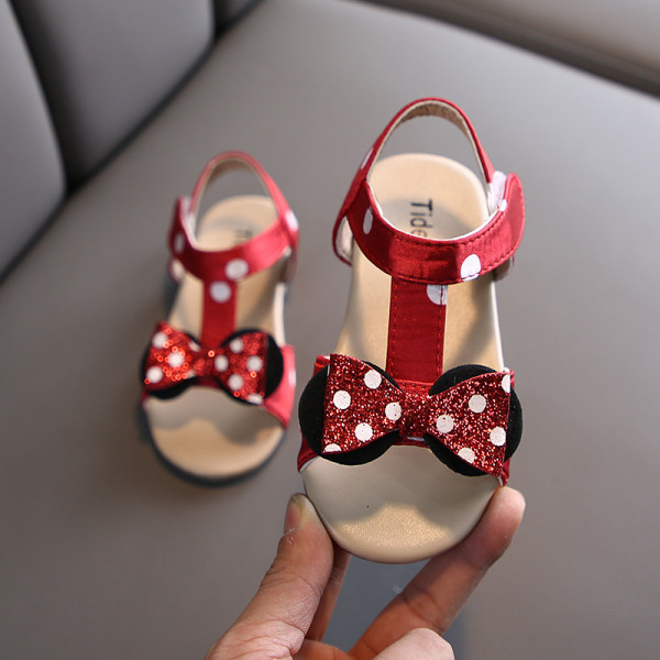 Model nou de sandale pentru copii cu panglica pentru fete