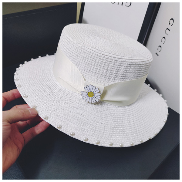 Naiste müts narmaste ja pärlitega