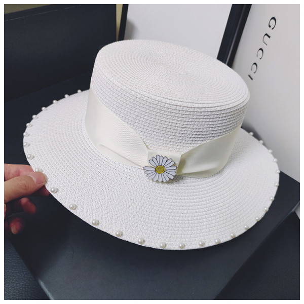 Naiste müts narmaste ja pärlitega