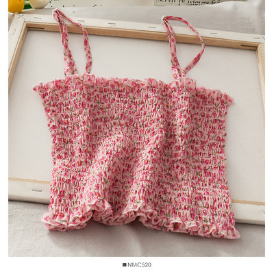 Pieguļošs sieviešu krekliņš ar plānām lencēm