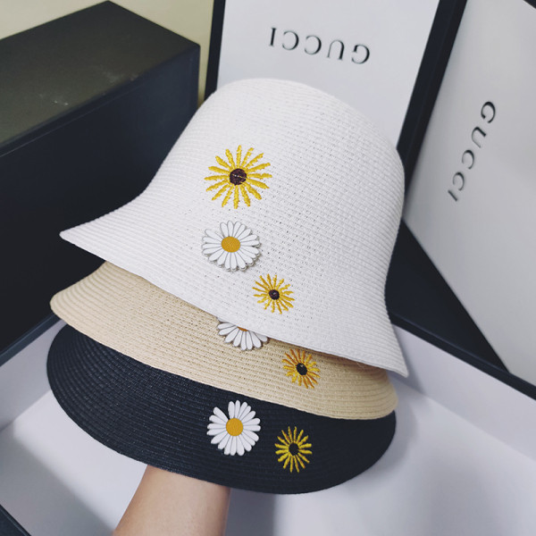 Jauna modeļa sieviešu cepure ar ziedu izšuvumu