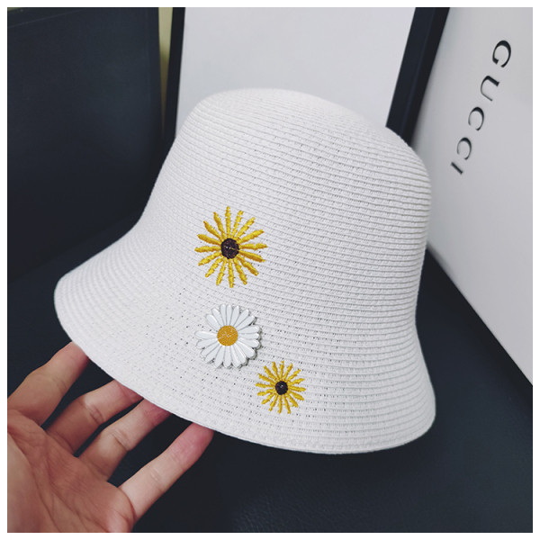 Jauna modeļa sieviešu cepure ar ziedu izšuvumu