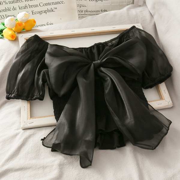 Kaasaegne naiste lühikeste varrukate ja tülli pluus