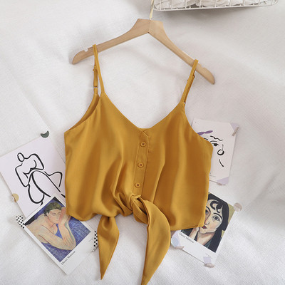 Moodne naiste topp lipsude ja nööpidega