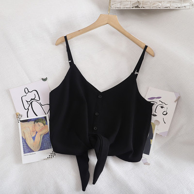 Moodne naiste topp lipsude ja nööpidega