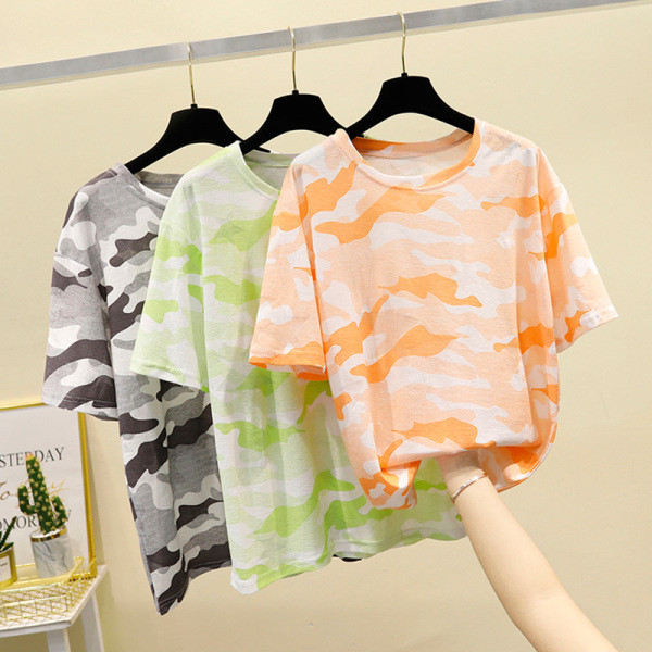 Tricou casual dama cu maneci scurte si model de camuflaj