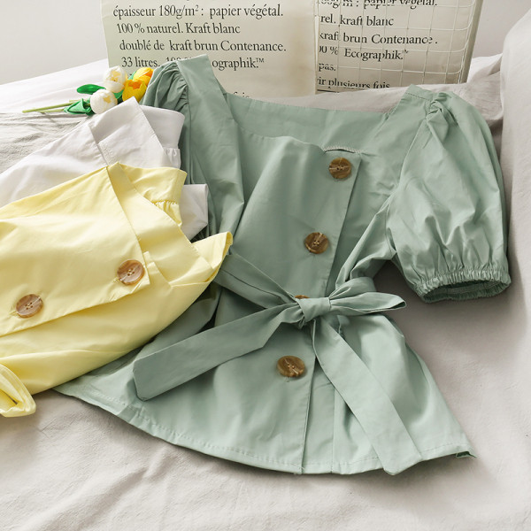 Modern női ing övvel