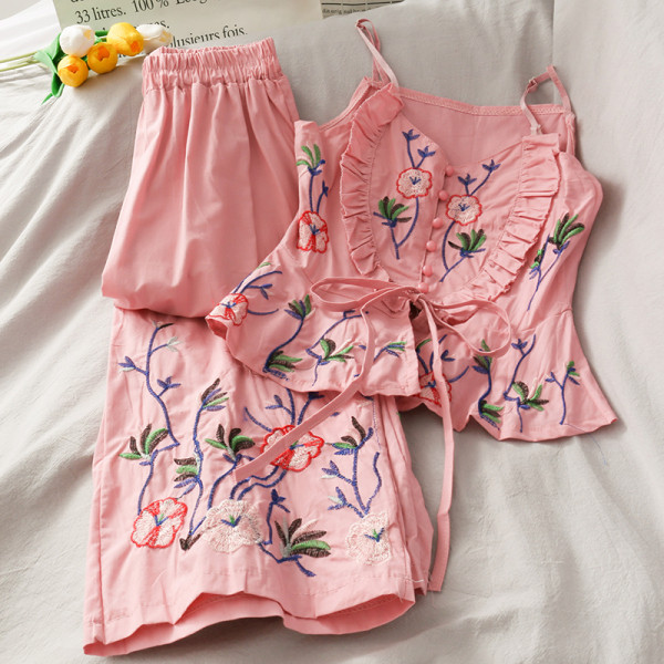 Mūsdienīgs sieviešu bikšu komplekts un tops ar izšuvumu